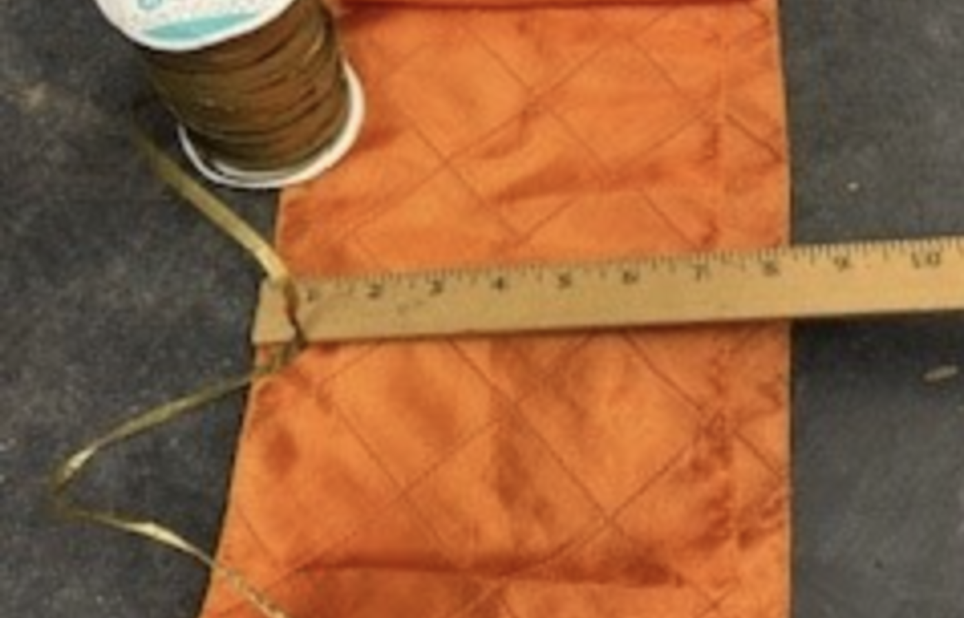 L128 orange table runners