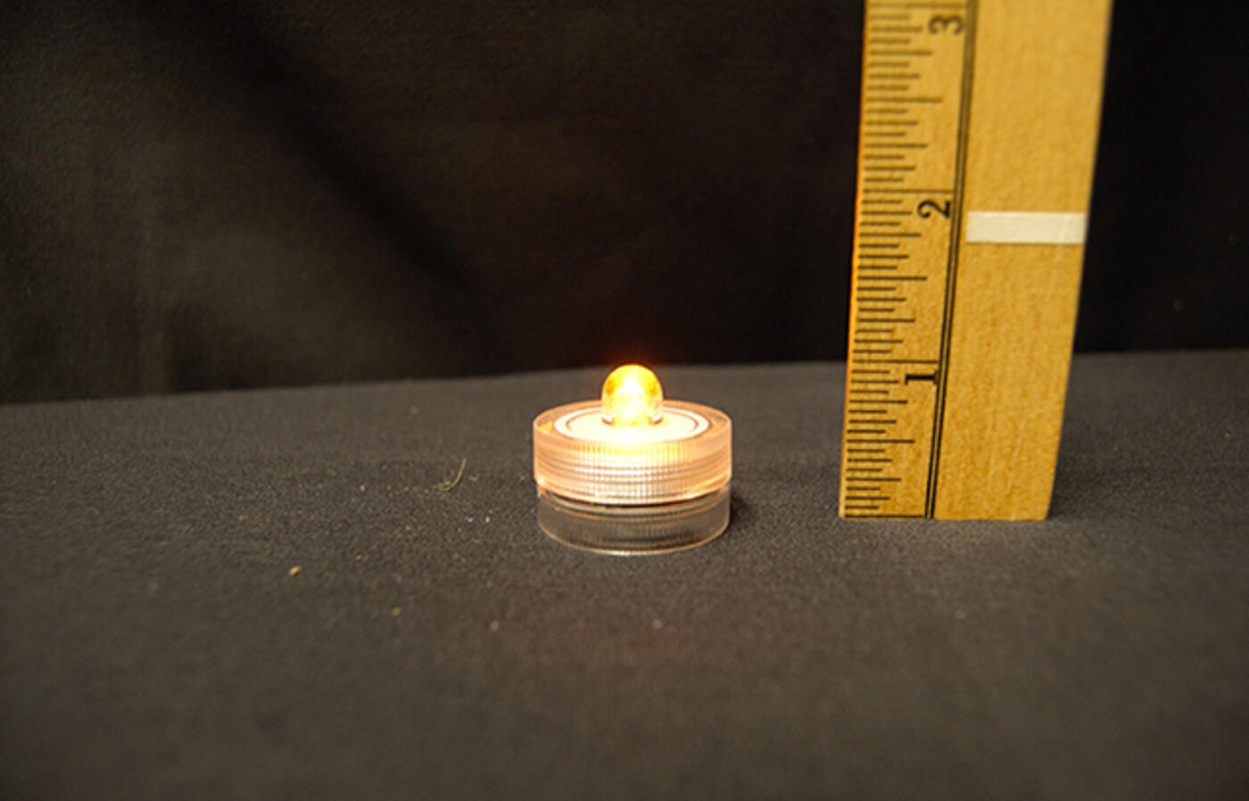 Submersible LED tea light