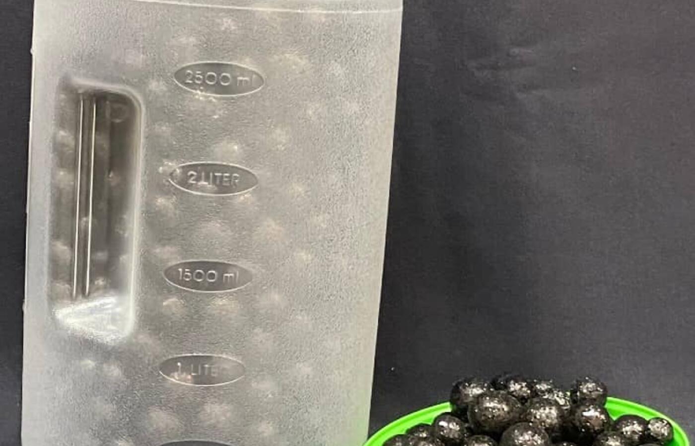 Black glitter balls