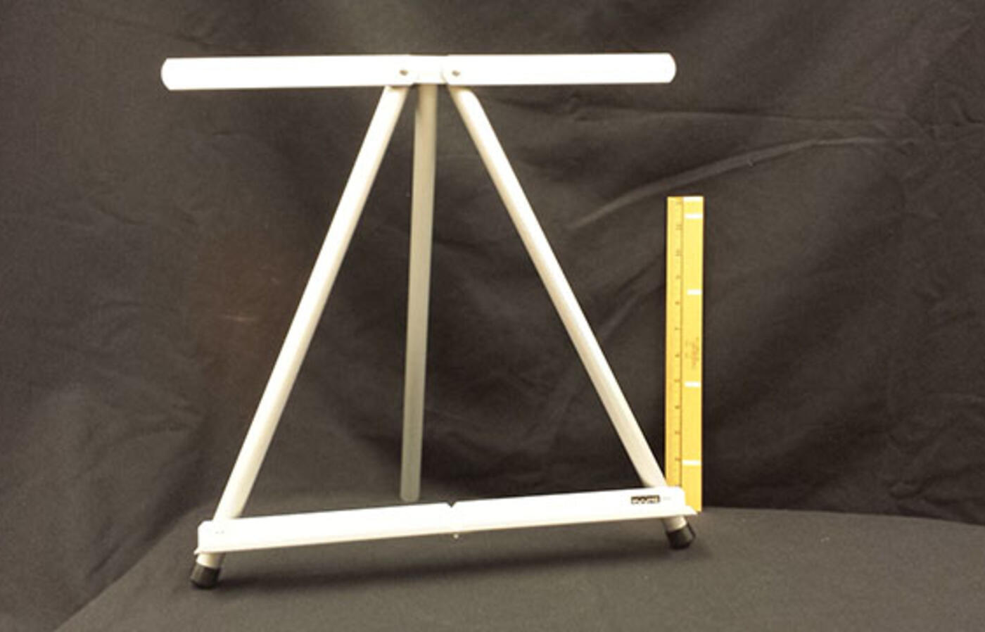 Metal silver easel