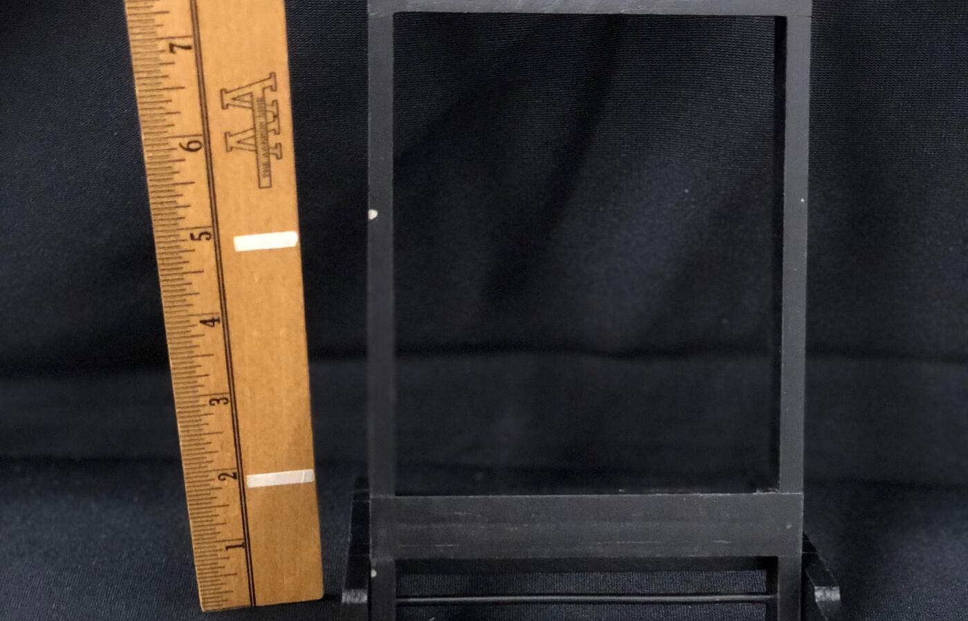 Black metal easel