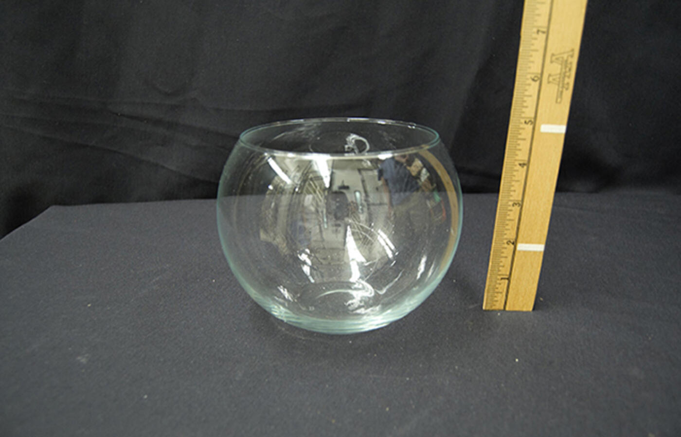 Clear glass vase fishbowl