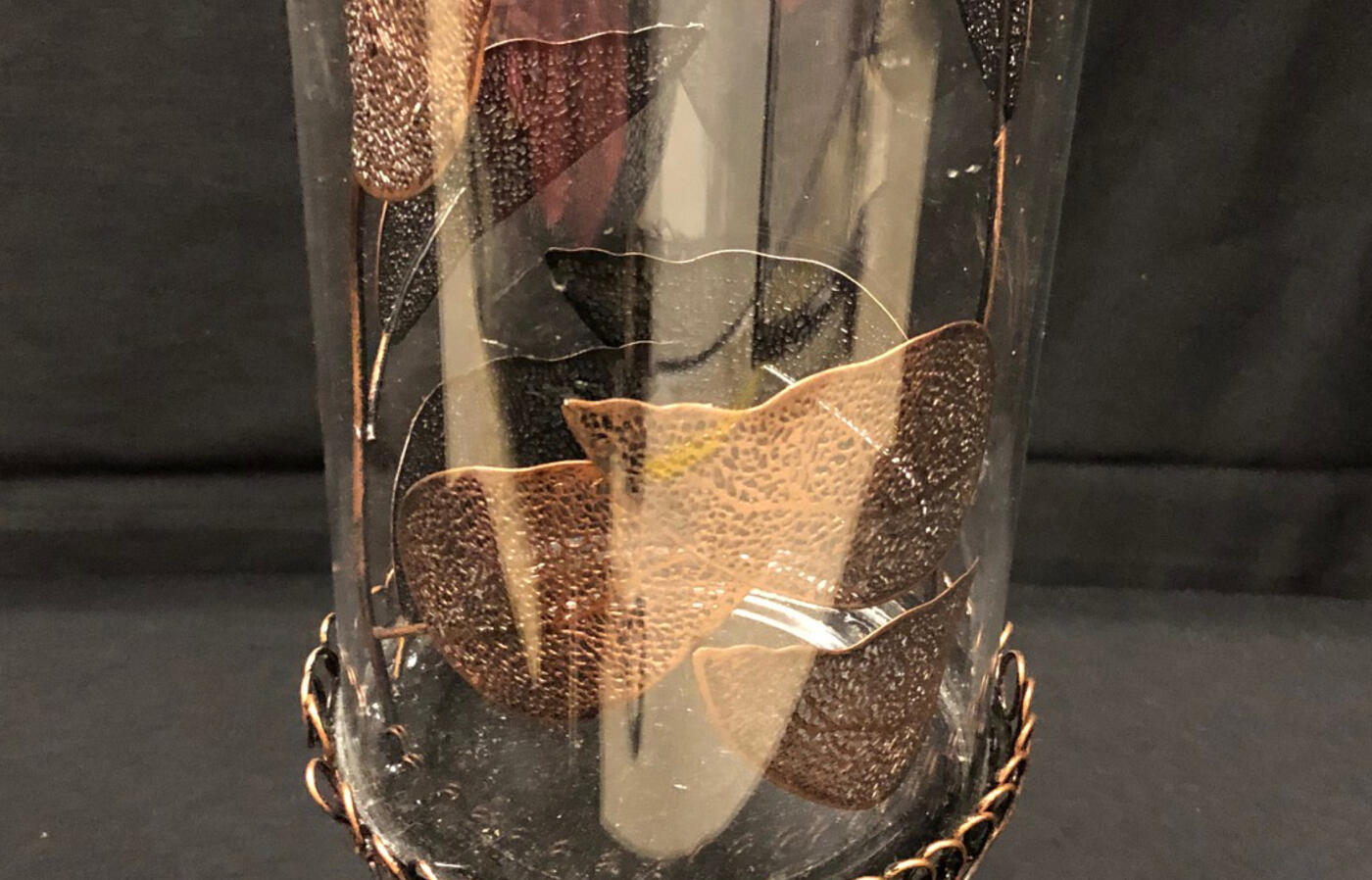 Bronze leaf candle holder